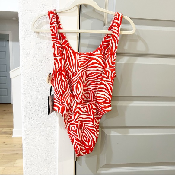 NWT Free People It’s Now Cool The Showtime One Piece Swimsuit Revolve Fuego - Picture 5 of 6